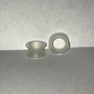 7/16 or 11mm clear silicone tunnel gauges
